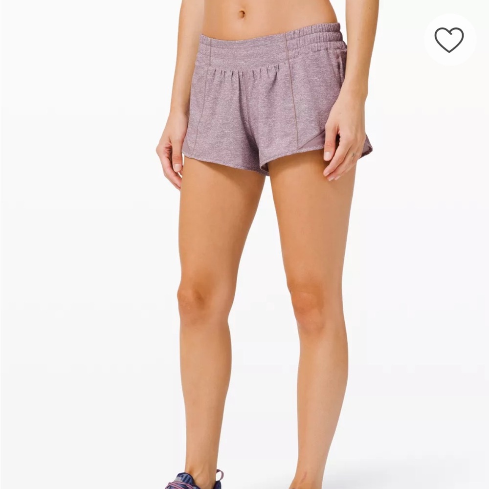 Lululemon Hotty Hot 2.5 inseam size 4